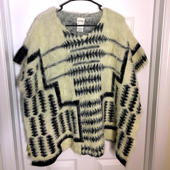 B-Sharp Soft Women’s Poncho - Picture 1 of 2